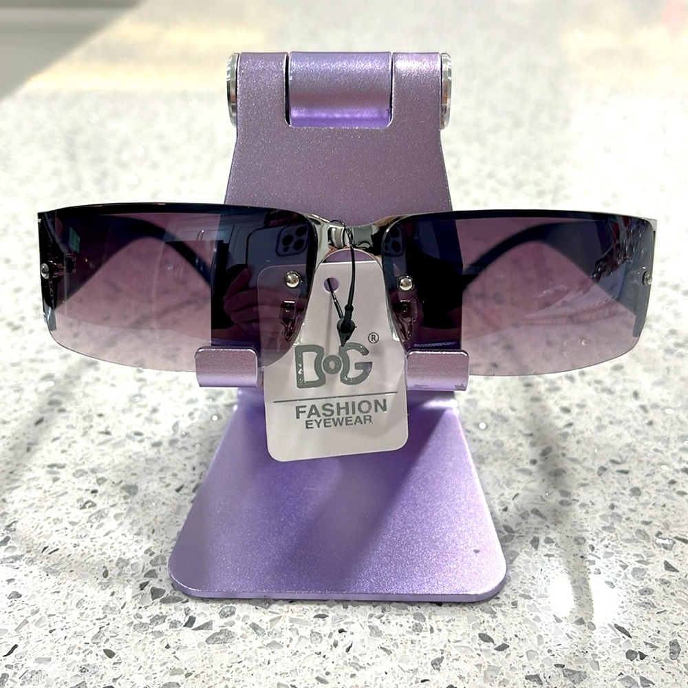 NWT DG SUNGLASSES WOMEN SIVER BLACK FRAME SOFT PURPLE LENSE RIMLESS NOSE PADS